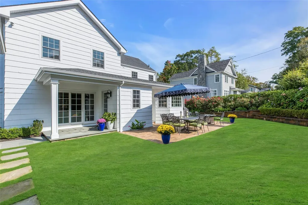 60 Longridge Road Manhasset NY 11030