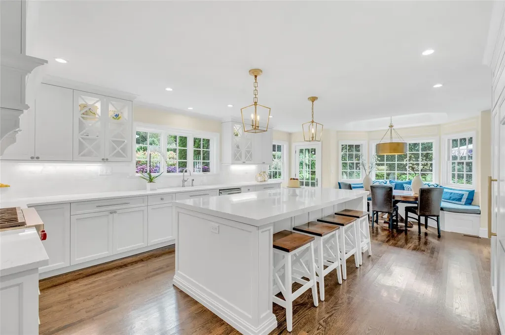 60 Longridge Road Manhasset NY 11030