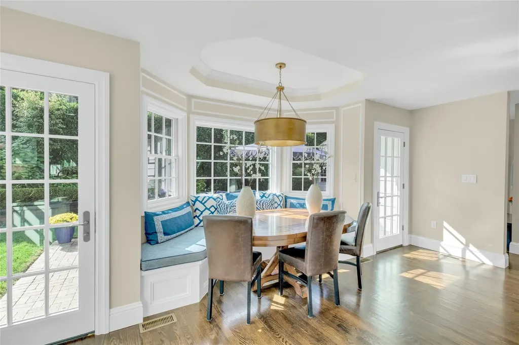 60 Longridge Road Manhasset NY 11030