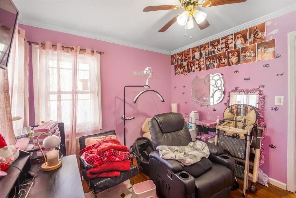 49 Perry Street Hempstead NY 11550