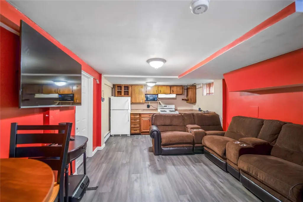 49 Perry Street Hempstead NY 11550