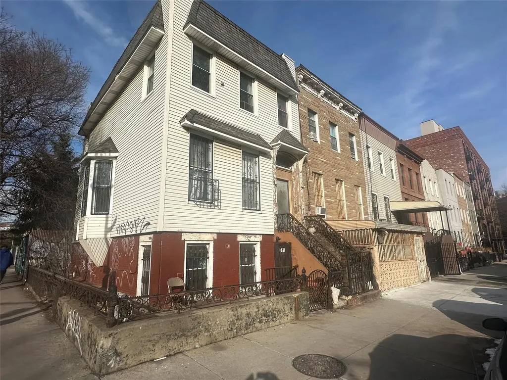 841 Willoughby Avenue Brooklyn NY 11221