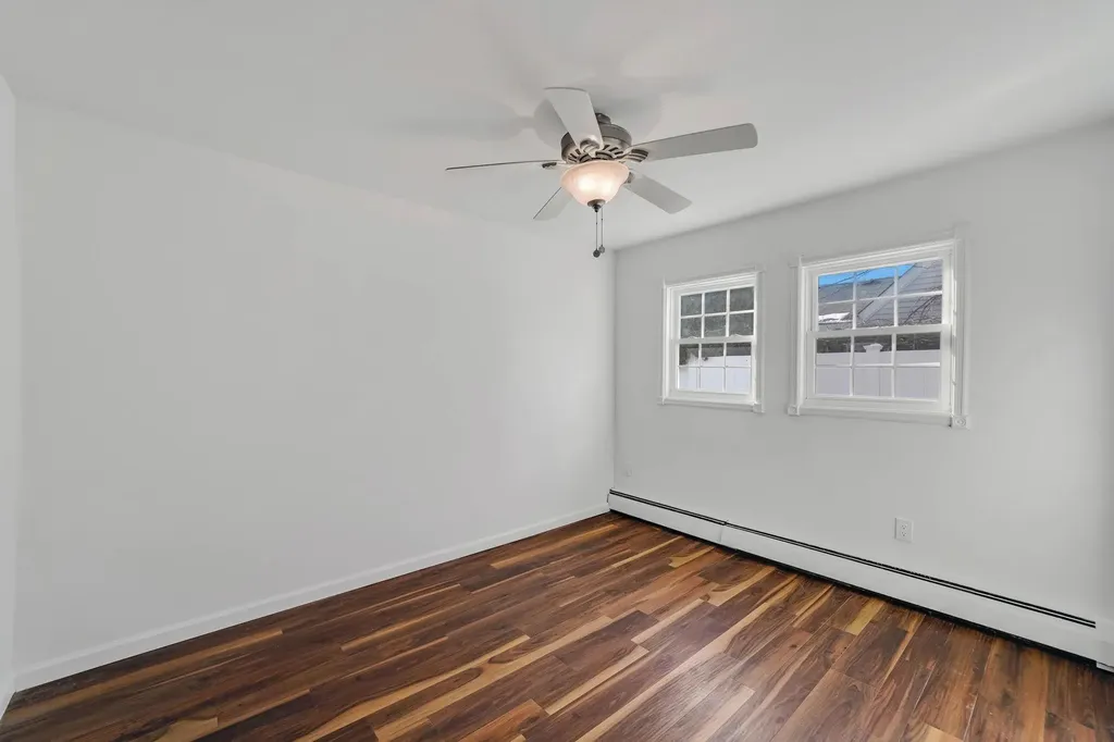 4 South Lane Levittown NY 11756
