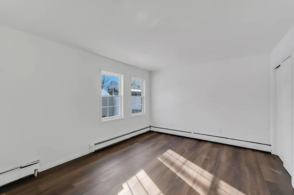 4 South Lane Levittown NY 11756
