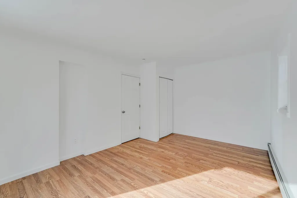 4 South Lane Levittown NY 11756