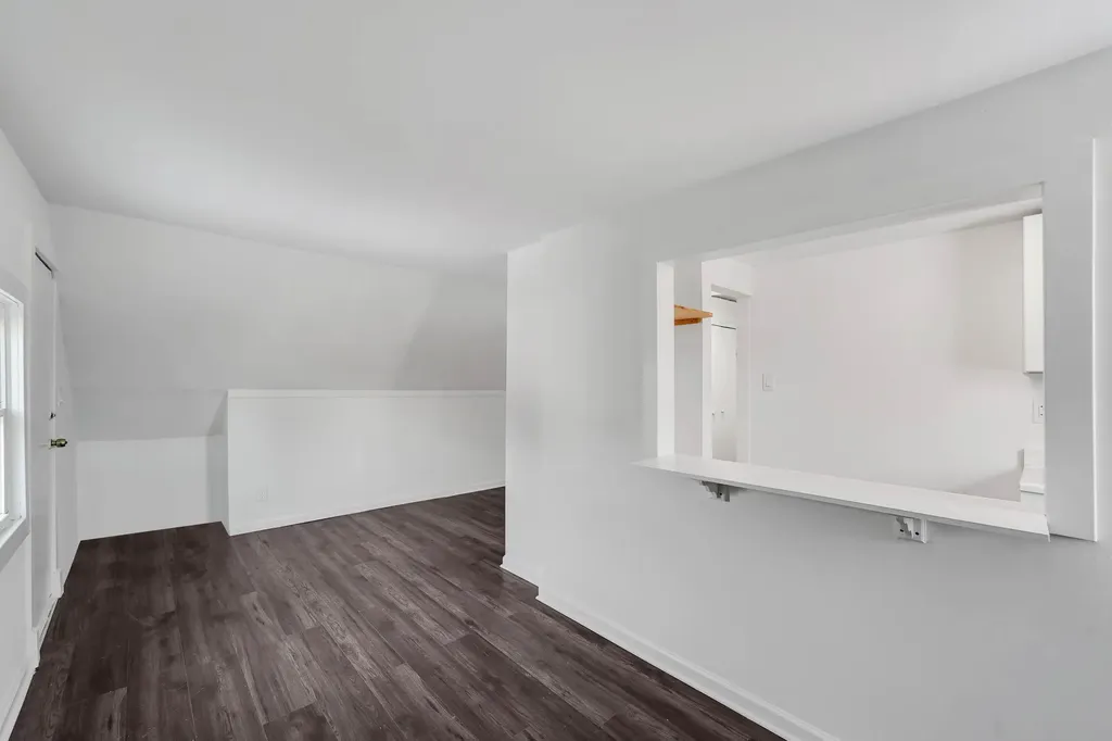 4 South Lane Levittown NY 11756