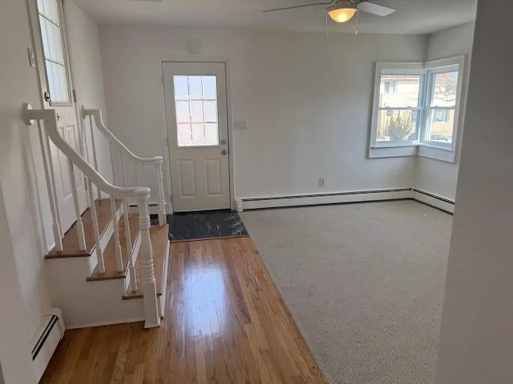 464 E Penn Street Long Beach NY 11561