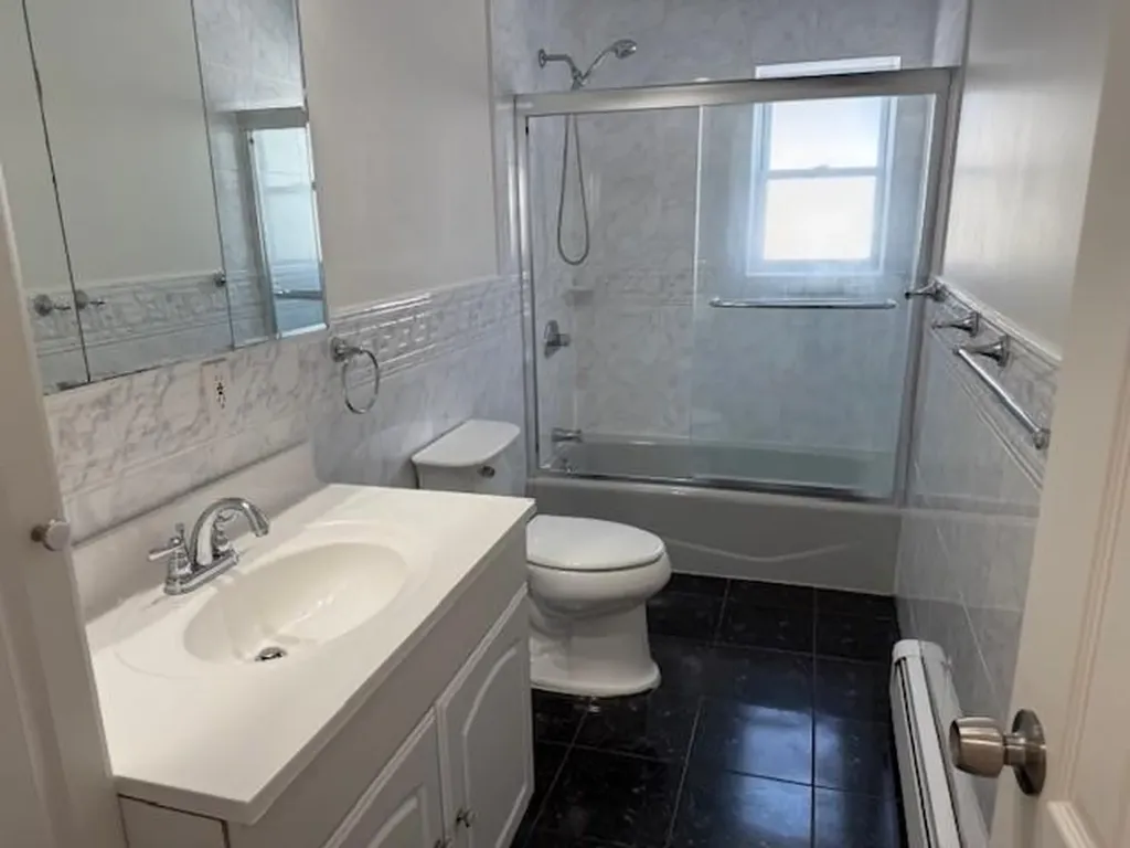 464 E Penn Street Long Beach NY 11561
