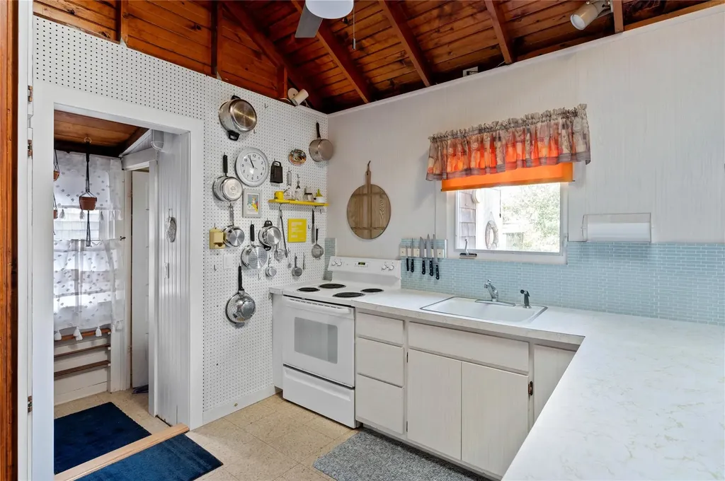 760 Surf Road Ocean Beach NY 11770