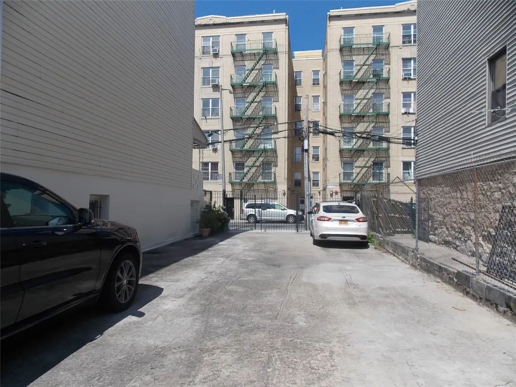 770 Jackson Avenue Bronx NY 10456
