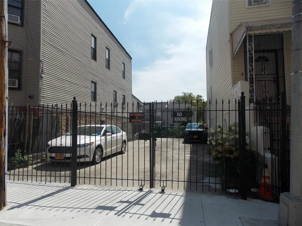 770 Jackson Avenue Bronx NY 10456