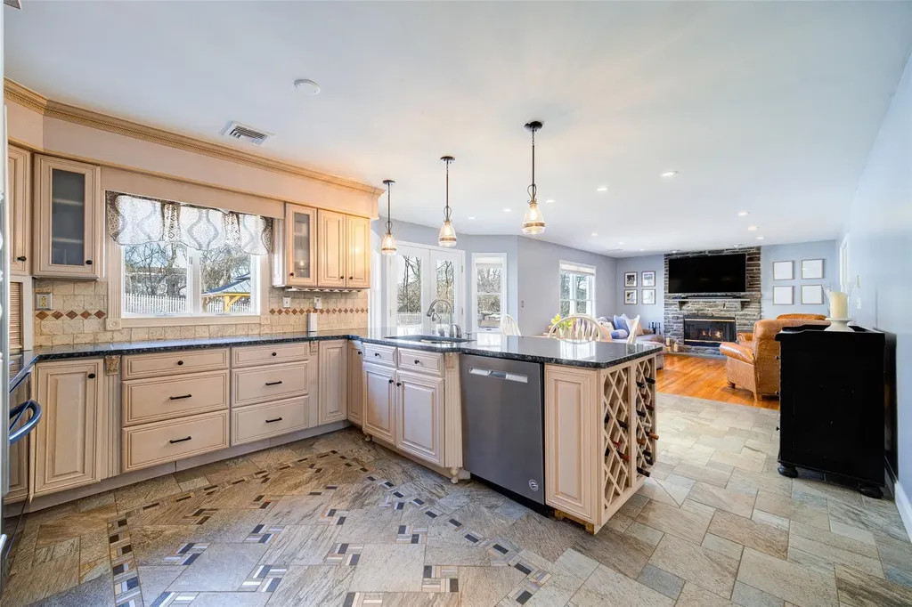 3 Woodridge Drive Chester NY 10918