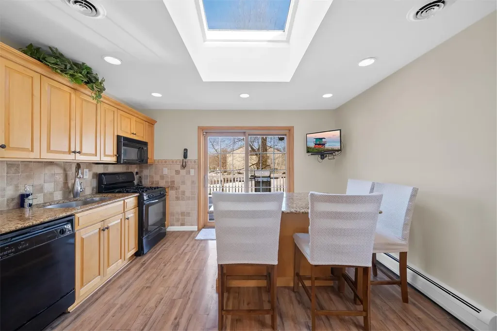 77 Dustman Lane Bardonia NY 10954