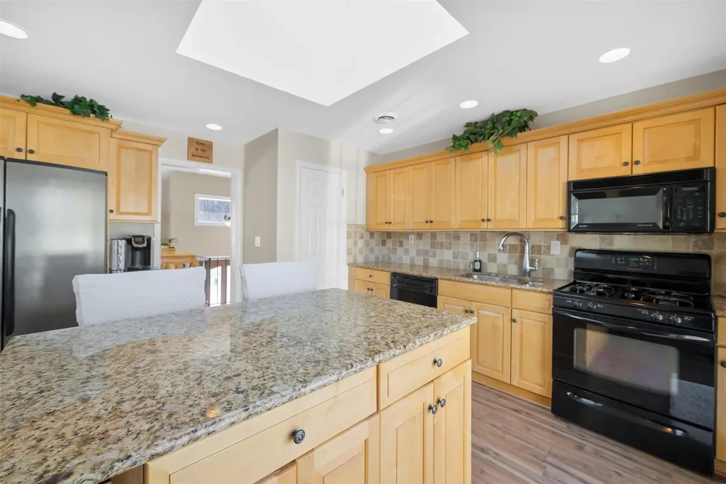 77 Dustman Lane Bardonia NY 10954
