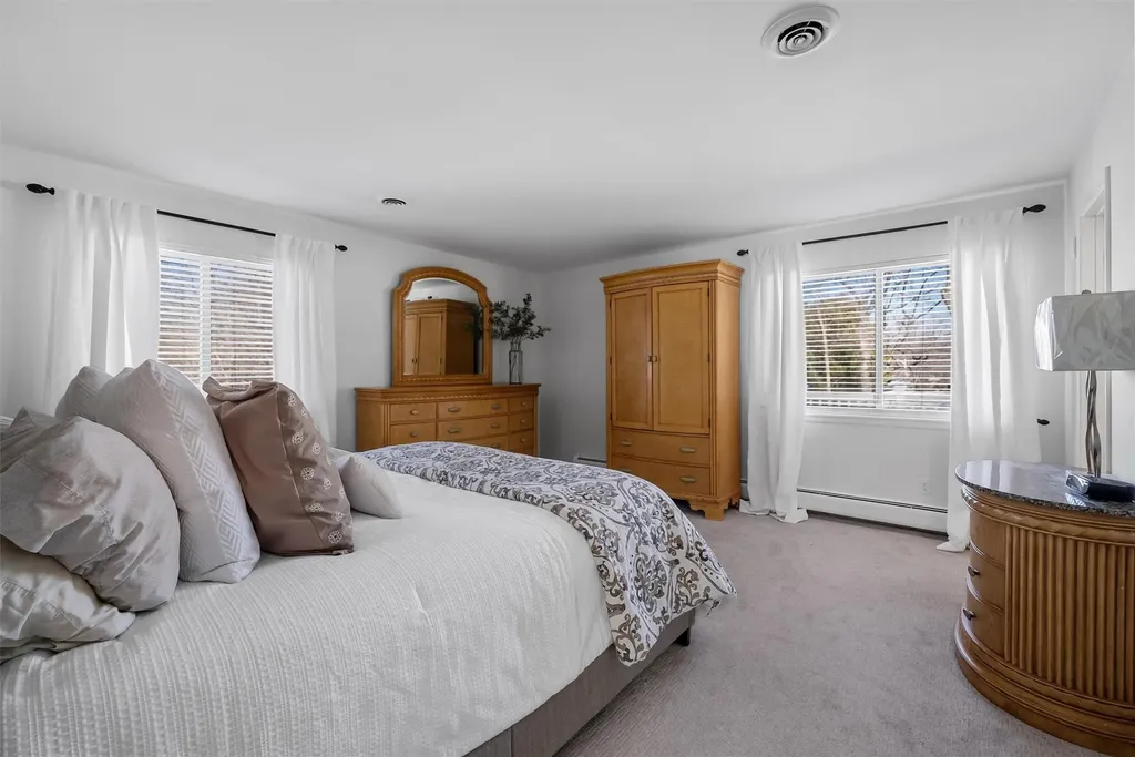77 Dustman Lane Bardonia NY 10954