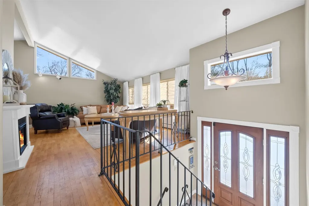 77 Dustman Lane Bardonia NY 10954