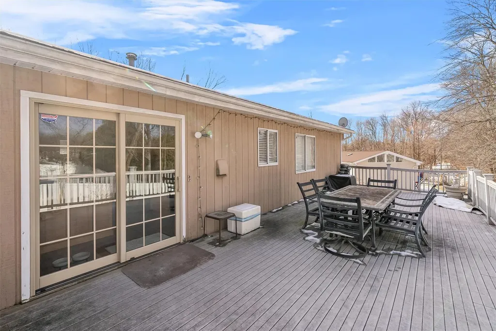 77 Dustman Lane Bardonia NY 10954