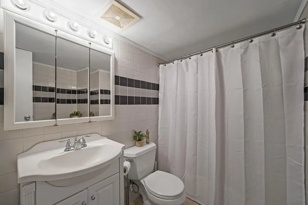 11 Comet Road Rocky Point NY 11778