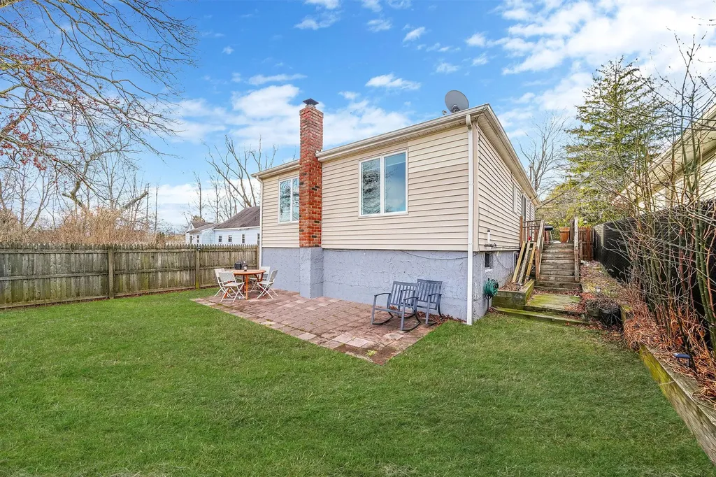 11 Comet Road Rocky Point NY 11778