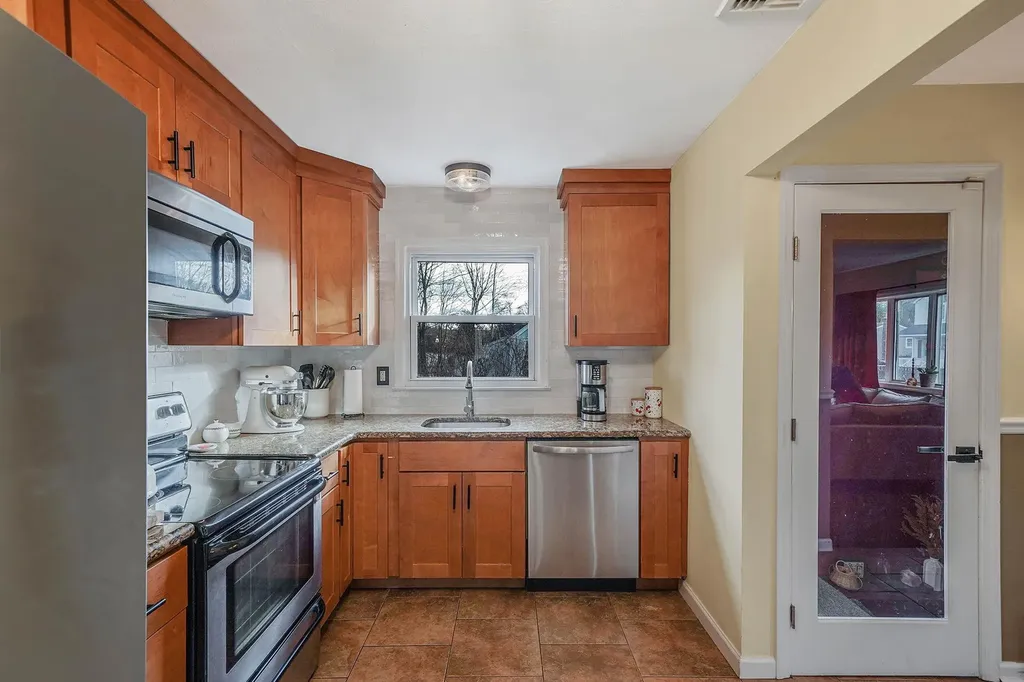 11 Comet Road Rocky Point NY 11778