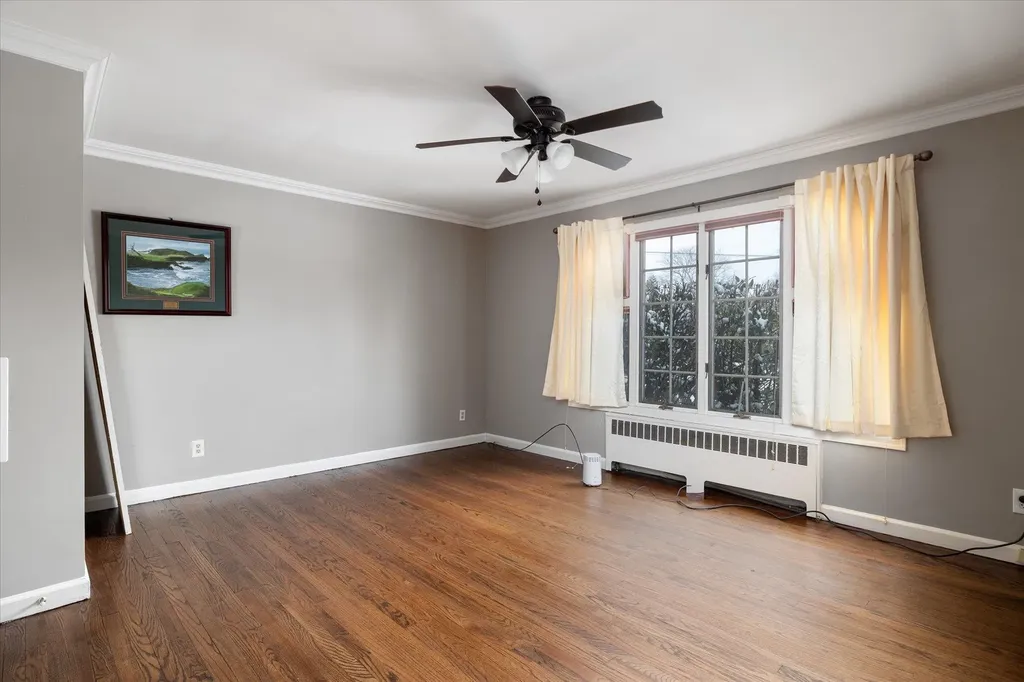 34 Mayfair Drive Huntington NY 11743