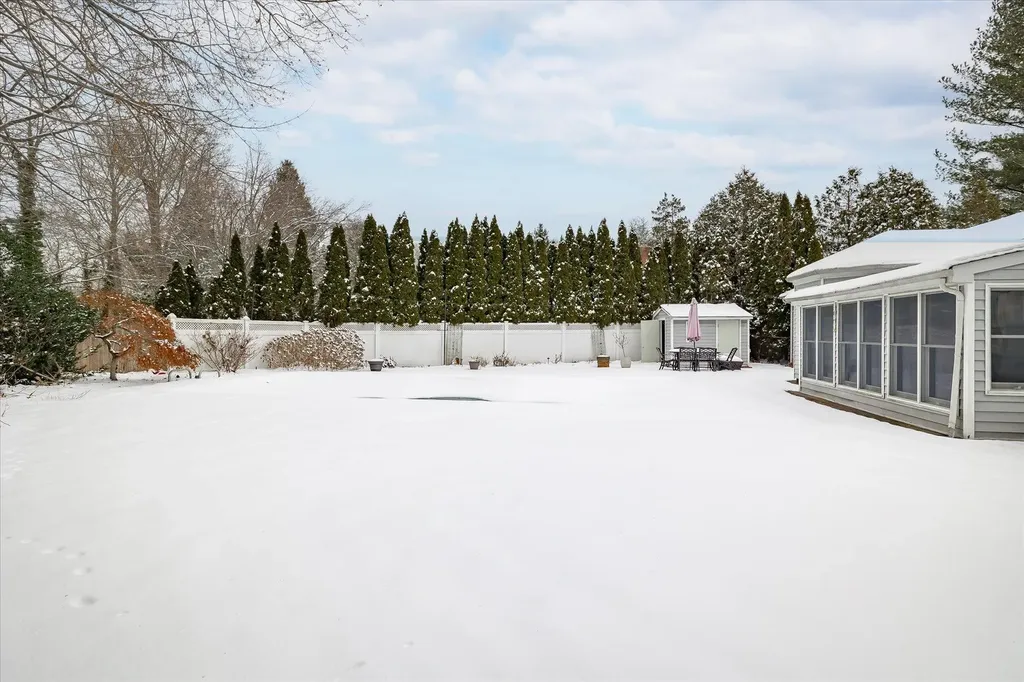 34 Mayfair Drive Huntington NY 11743