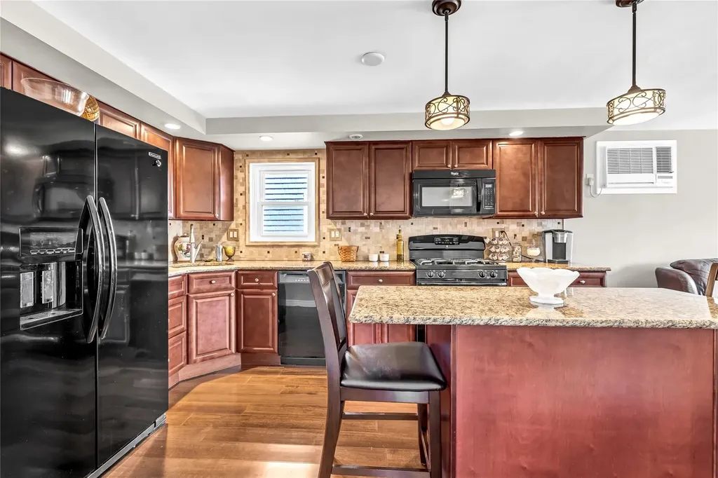 109 S Bay Drive Babylon NY 11702