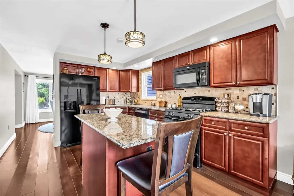 109 S Bay Drive Babylon NY 11702