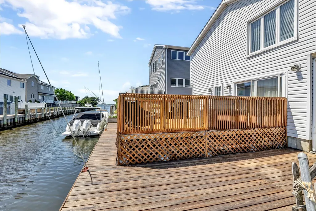 109 S Bay Drive Babylon NY 11702