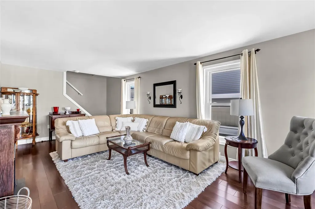 109 S Bay Drive Babylon NY 11702