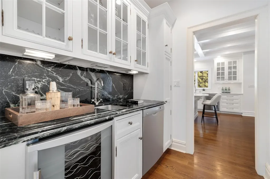 8 Harding Drive Rye NY 10580