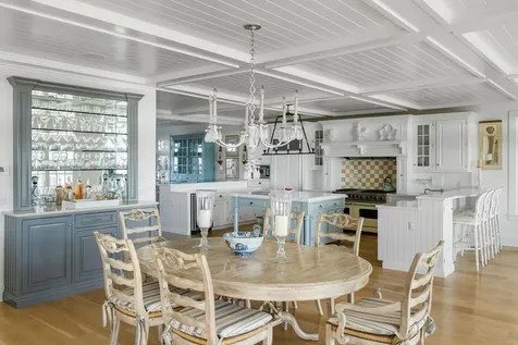 47 Dune Road East Quogue NY 11942