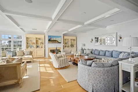 47 Dune Road East Quogue NY 11942