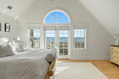 47 Dune Road East Quogue NY 11942