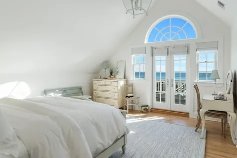 47 Dune Road East Quogue NY 11942