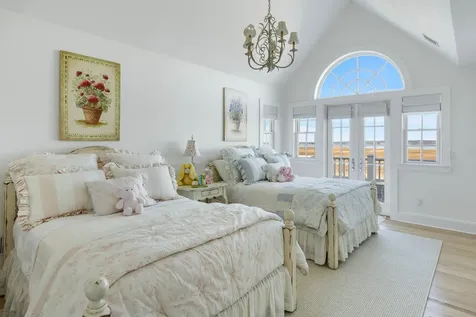 47 Dune Road East Quogue NY 11942