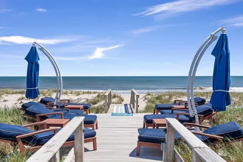 47 Dune Road East Quogue NY 11942
