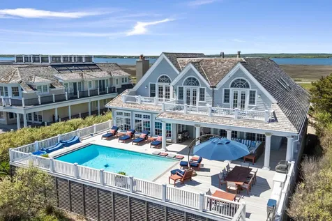 47 Dune Road East Quogue NY 11942