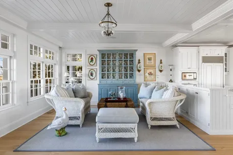 47 Dune Road East Quogue NY 11942