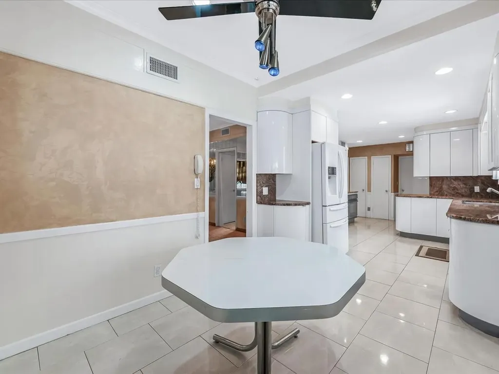 215-31 26 Avenue Bayside NY 11360