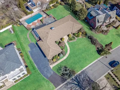 215-31 26 Avenue Bayside NY 11360