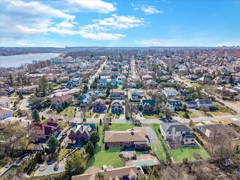 215-31 26 Avenue Bayside NY 11360