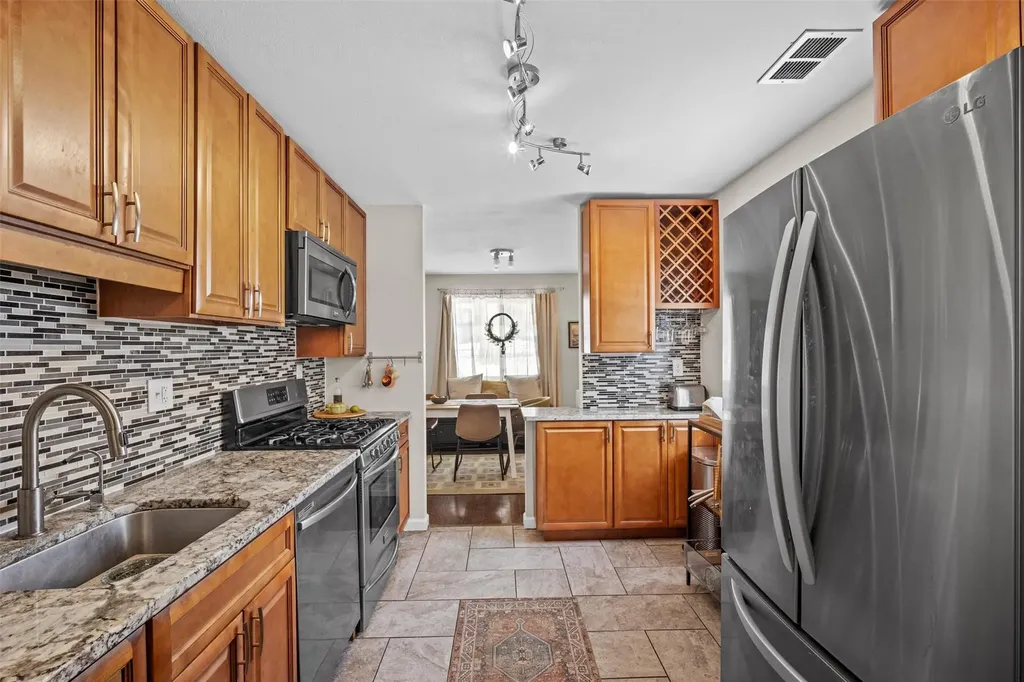 1903 Aspen Walk Poughkeepsie NY 12603