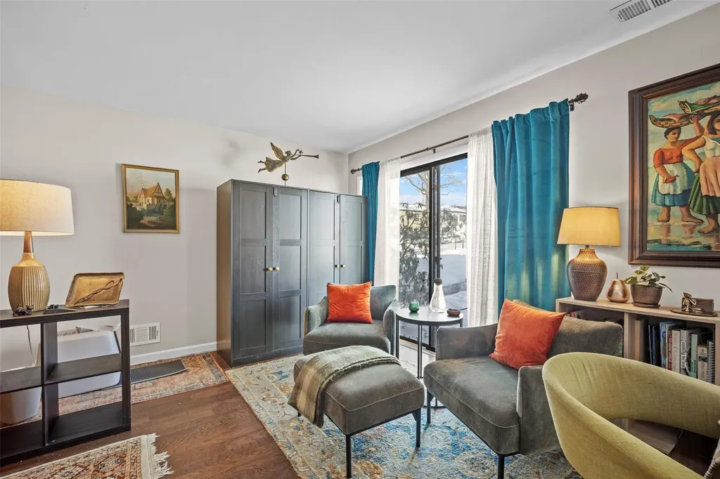 1903 Aspen Walk Poughkeepsie NY 12603