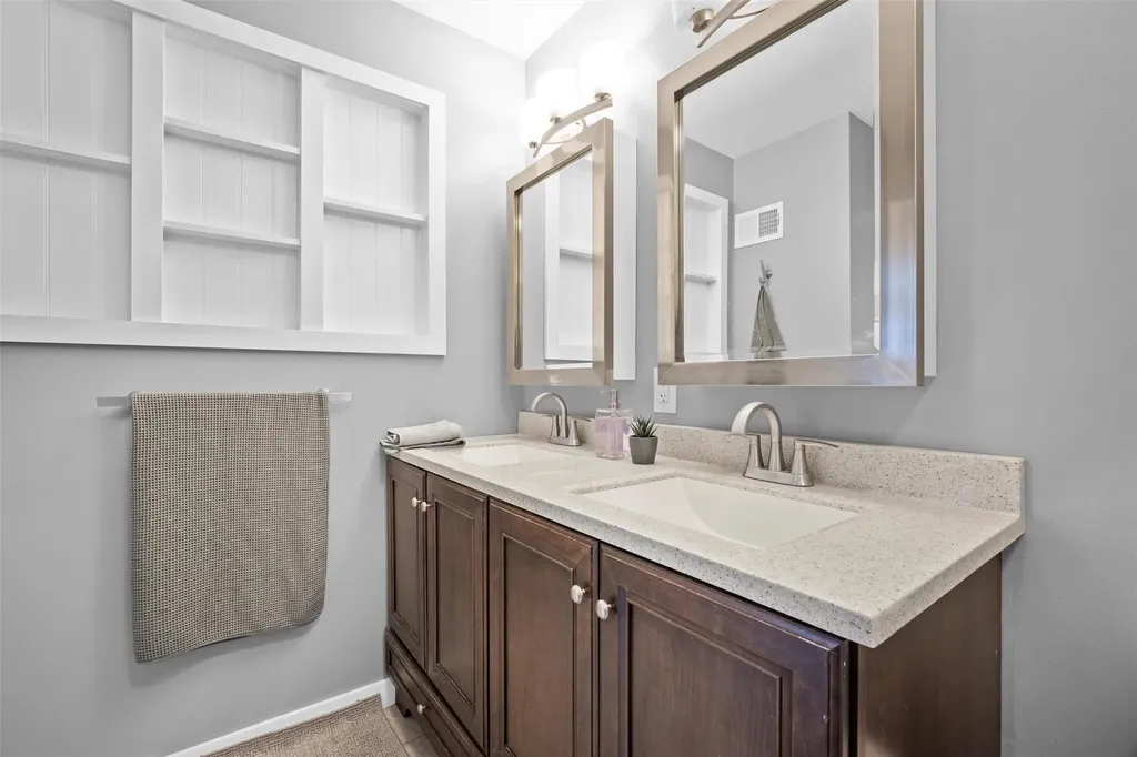 1903 Aspen Walk Poughkeepsie NY 12603