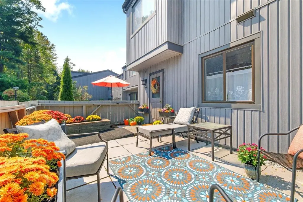 1903 Aspen Walk Poughkeepsie NY 12603