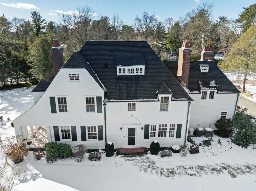 43 Burtis Lane Syosset NY 11791