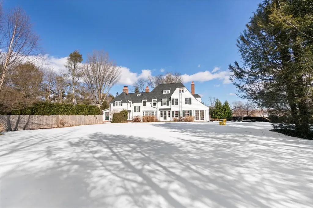 43 Burtis Lane Syosset NY 11791