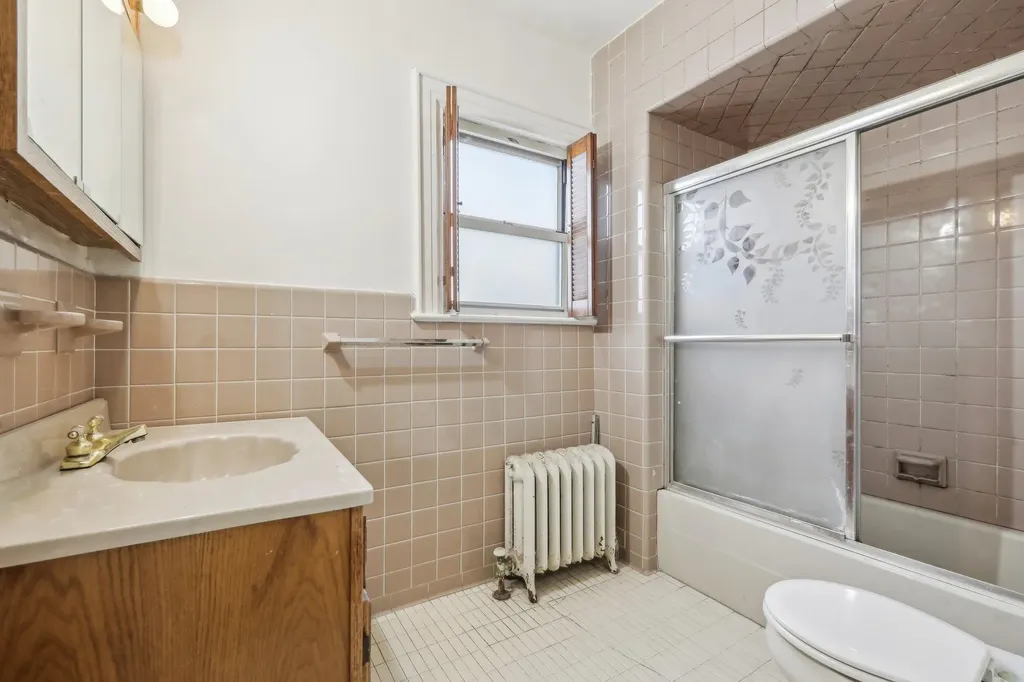 301 Cook Avenue Yonkers NY 10701