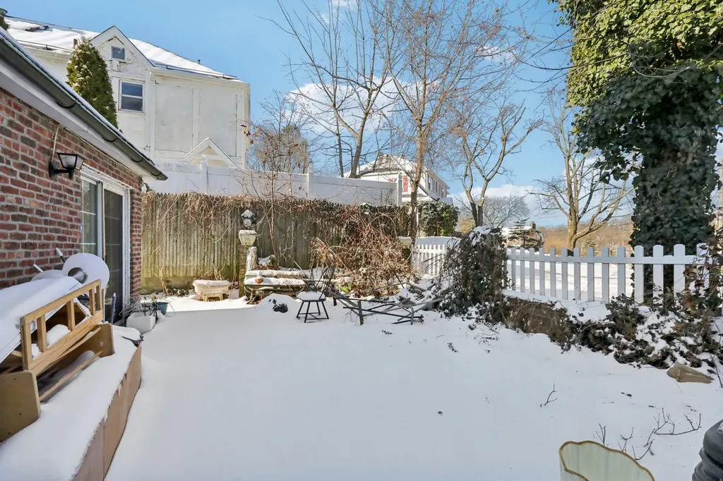 301 Cook Avenue Yonkers NY 10701